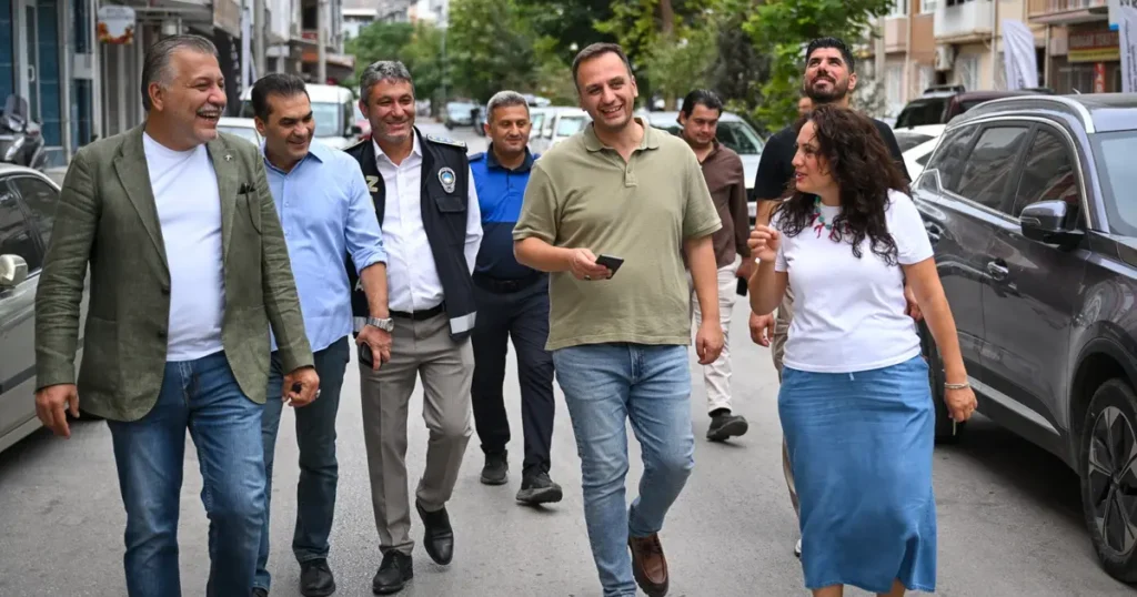 Bornova’da hizmet sokakta şekilleniyor
